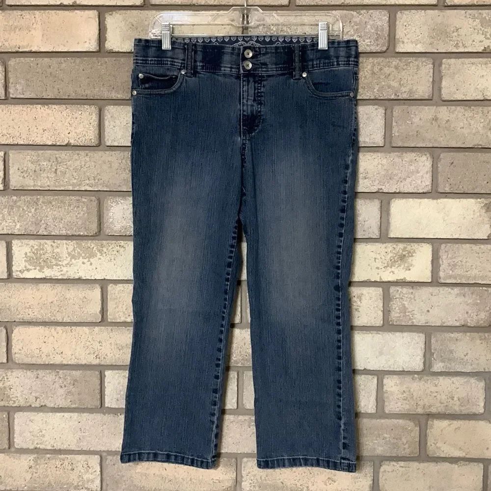 3for$20 cropped size 8